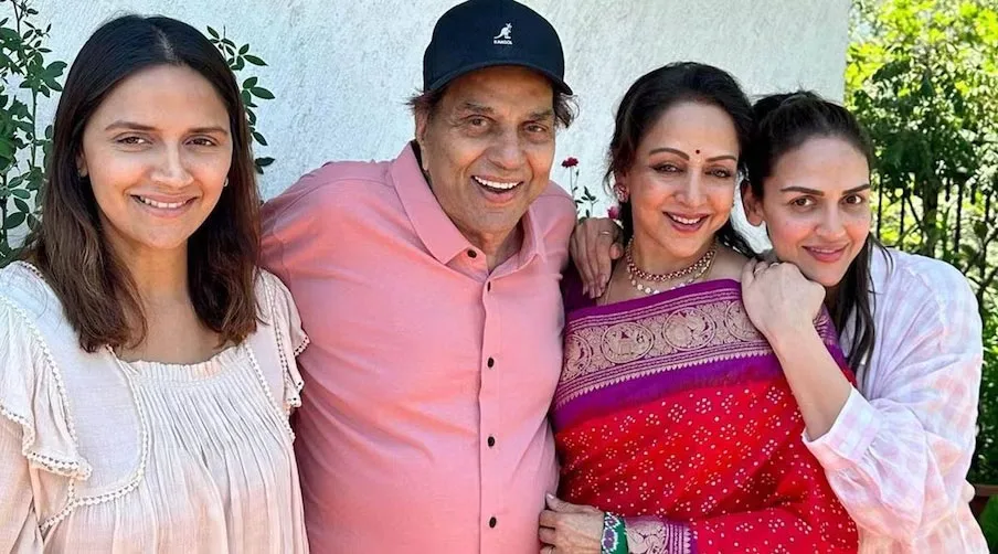 Hema Malini DHarmendar 