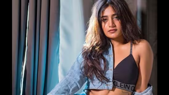 Nayani Pavani photos