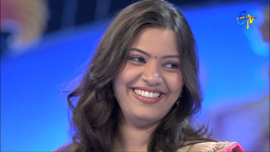 Geetha Madhuri Photos